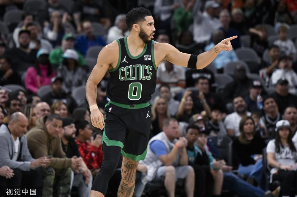 继续扩写一 继续扩写一