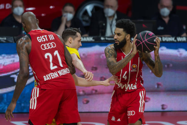 巨额转会费 巨额转会费